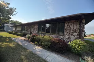 116 Colonial Dr, Saint Nazianz, WI 54232 - Photo 11