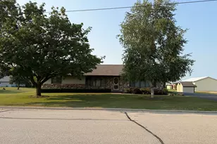 116 Colonial Dr, Saint Nazianz, WI 54232 - Photo 5