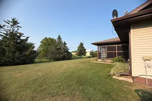 116 Colonial Dr, Saint Nazianz, WI 54232 - Photo 7