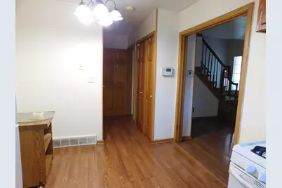 8622 W Villard Ave, Milwaukee, WI 53225 - Photo 5