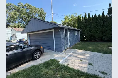 6525 W Ohio Ct, Milwaukee, WI 53219 - Photo 25