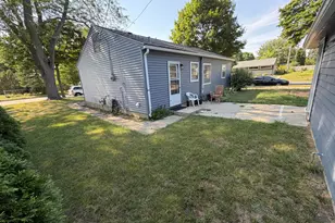 6525 W Ohio Ct, Milwaukee, WI 53219 - Photo 27