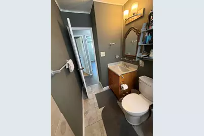 6525 W Ohio Ct, Milwaukee, WI 53219 - Photo 13