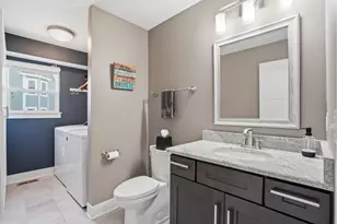 4075 Wyndham Pointe Cir, Brookfield, WI 53005 - Photo 25