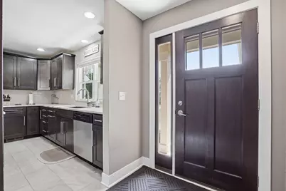 4075  Wyndham Pointe Cir #6, Brookfield, WI 53005 - Photo 5