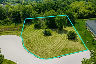 Lt22  Legend Clubs Ct, Waukesha, WI 53189 - Photo 3
