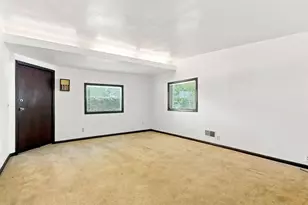 2910 Northwestern Ave, Racine, WI 53404 - Photo 17