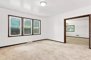 2910 Northwestern Ave, Racine, WI 53404 - Photo 7