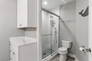 401 Abbey Ridge Ct, Fontana, WI 53125 - Photo 27