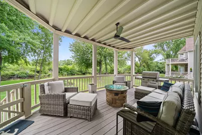 401  Abbey Ridge Ct, Fontana, WI 53125 - Photo 1