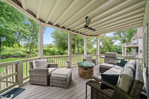 401 Abbey Ridge Ct, Fontana, WI 53125 - Photo 1