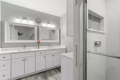 401  Abbey Ridge Ct, Fontana, WI 53125 - Photo 25