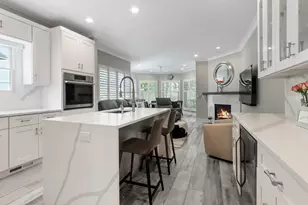 401 Abbey Ridge Ct, Fontana, WI 53125 - Photo 13