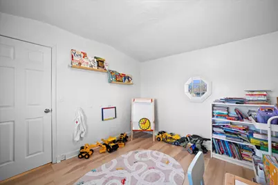 8533 W Grantosa Dr, Milwaukee, WI 53225 - Photo 25