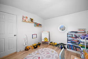 8533 W Grantosa Dr, Milwaukee, WI 53225 - Photo 25