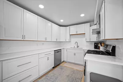 8533 W Grantosa Dr, Milwaukee, WI 53225 - Photo 15