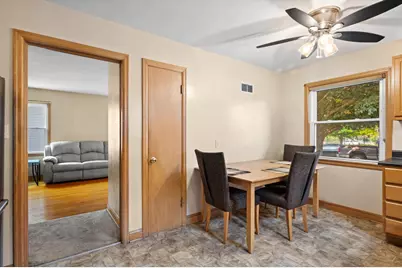 1735 S 92nd St, West Allis, WI 53214 - Photo 9