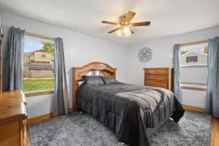 1735 S 92nd St, West Allis, WI 53214 - Photo 15