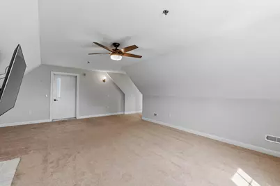 1888 N Humboldt Ave #403, Milwaukee, WI 53202 - Photo 27