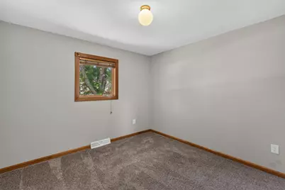 4112  Mueller Dr, Hartford, WI 53027 - Photo 17