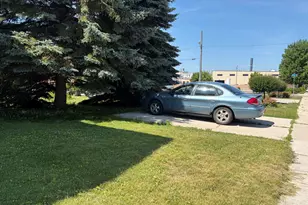 1413 Clark St, Manitowoc, WI 54220 - Photo 25