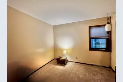 385  Lexington Ct #A, Pewaukee, WI 53072 - Photo 13