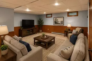 385 Lexington Ct, Pewaukee, WI 53072 - Photo 11