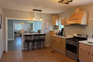 2101 S 60th St, West Allis, WI 53219 - Photo 5