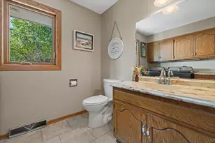 1721 September Dr, Racine, WI 53402 - Photo 19