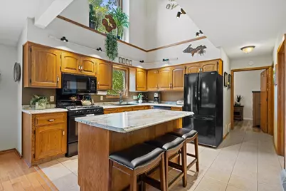 1721  September Dr, Racine, WI 53402 - Photo 7