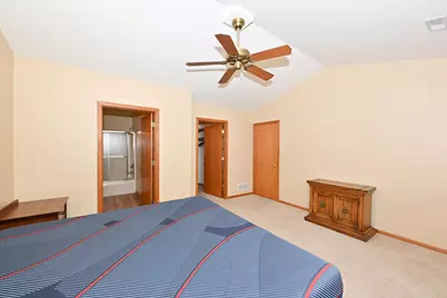 N24W24000  Brandon Oaks Dr #A, Pewaukee, WI 53072 - Photo 13