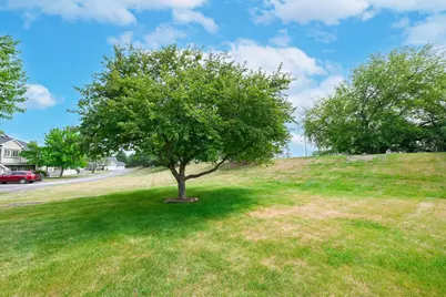 N24W24000  Brandon Oaks Dr #A, Pewaukee, WI 53072 - Photo 21