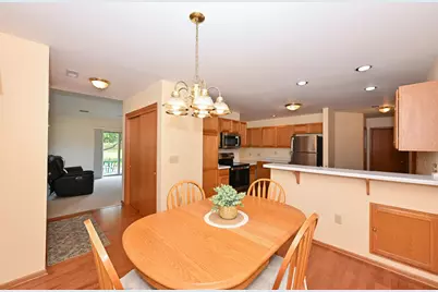 N24W24000  Brandon Oaks Dr #A, Pewaukee, WI 53072 - Photo 9
