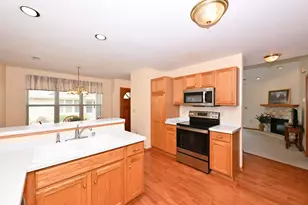 N24W24000 Brandon Oaks Dr, Pewaukee, WI 53072 - Photo 5