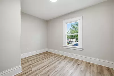 1431 S 71st St, West Allis, WI 53214 - Photo 21