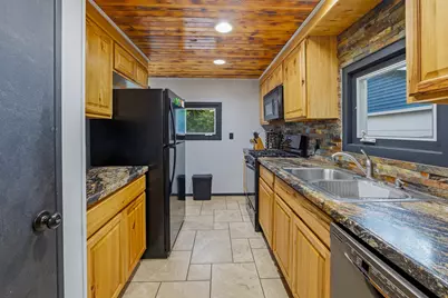 764  Forest Dr, Mayville, WI 53050 - Photo 3