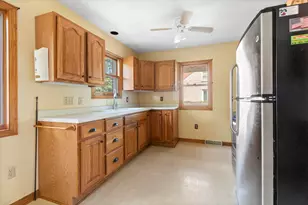 1704 Milwaukee Ave, South Milwaukee, WI 53172 - Photo 7