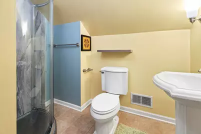 1704  Milwaukee Ave, South Milwaukee, WI 53172 - Photo 17