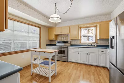 7212  Aetna Ct, Wauwatosa, WI 53213 - Photo 15