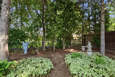 7212  Aetna Ct, Wauwatosa, WI 53213 - Photo 39