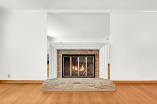 7212 Aetna Ct, Wauwatosa, WI 53213 - Photo 9