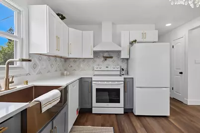 8127 W Glen Ave, Milwaukee, WI 53218 - Photo 11