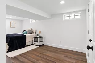 8127 W Glen Ave, Milwaukee, WI 53218 - Photo 31