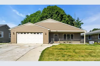 302  Graham St, Racine, WI 53405 - Photo 5