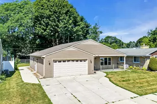 302 Graham St, Racine, WI 53405 - Photo 3
