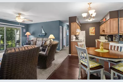 110  Hank Jay Dr #E, Lake Geneva, WI 53147 - Photo 5