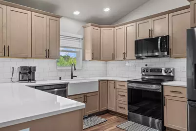 2210  Tom Anderson St, Bangor, WI 54614 - Photo 9