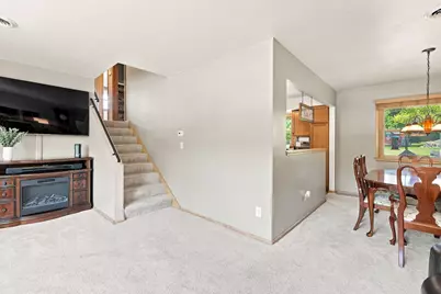 6712  Manchester Dr, Greendale, WI 53129 - Photo 11