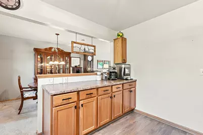 6712  Manchester Dr, Greendale, WI 53129 - Photo 15