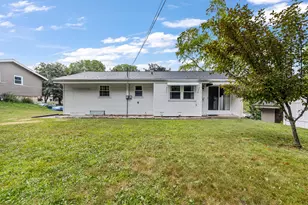 1448 N 12th Ave, West Bend, WI 53090 - Photo 11